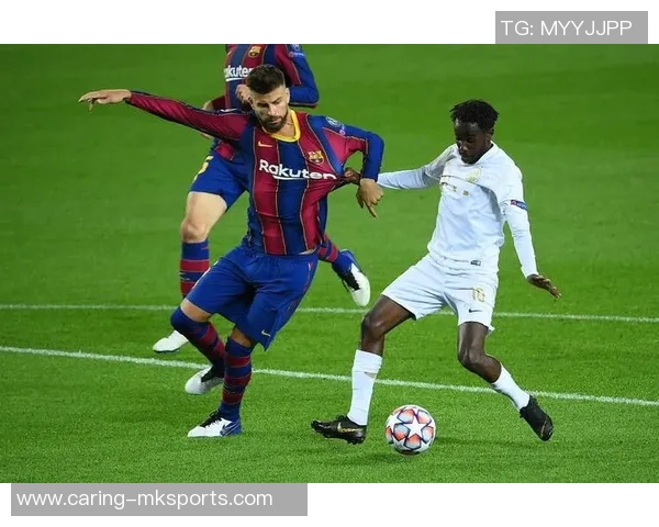 费伦茨与巴萨激战正酣球迷期待精彩对决再创历史辉煌